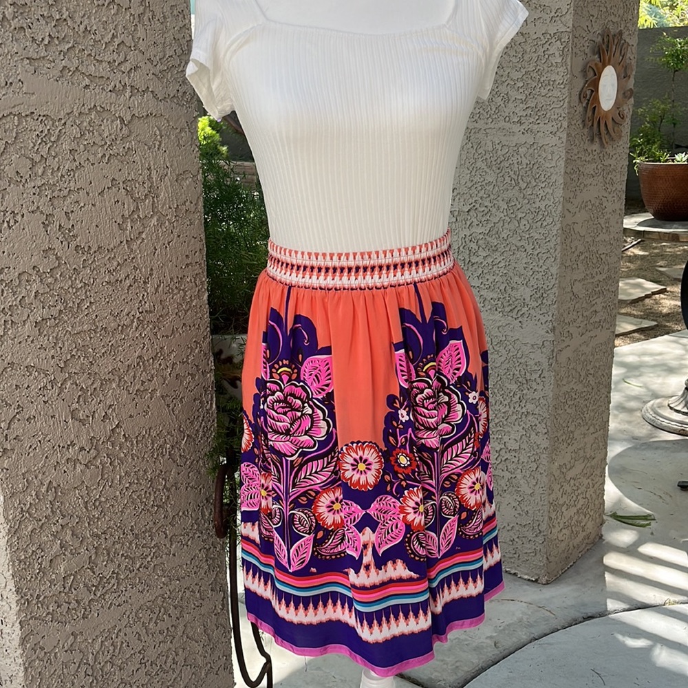 Anthropologie silk skirt - Picture 4 of 6